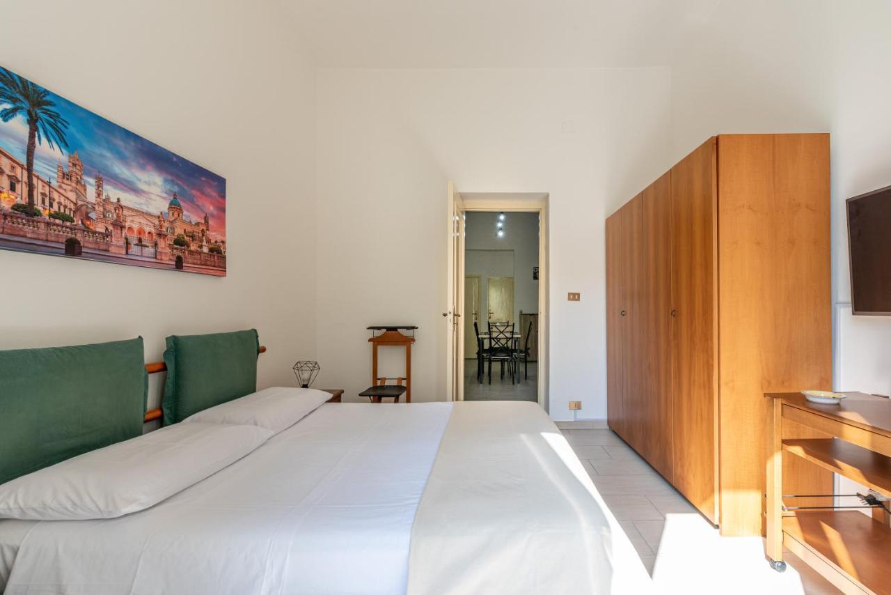 I Mori-Holiday Apartment Palermo Exterior photo